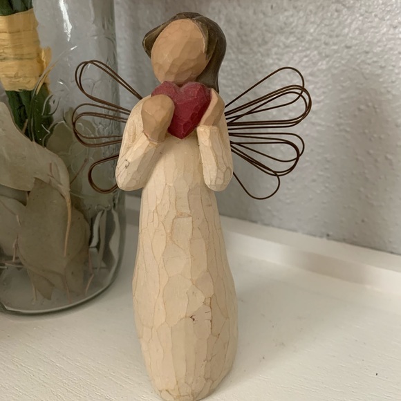 Willow Tree Angel of Heart - Picture 1 of 3